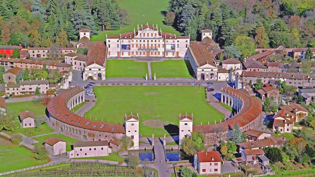 Alloggio Agrituristico Ai Tre Castelli Moruzzo Экстерьер фото